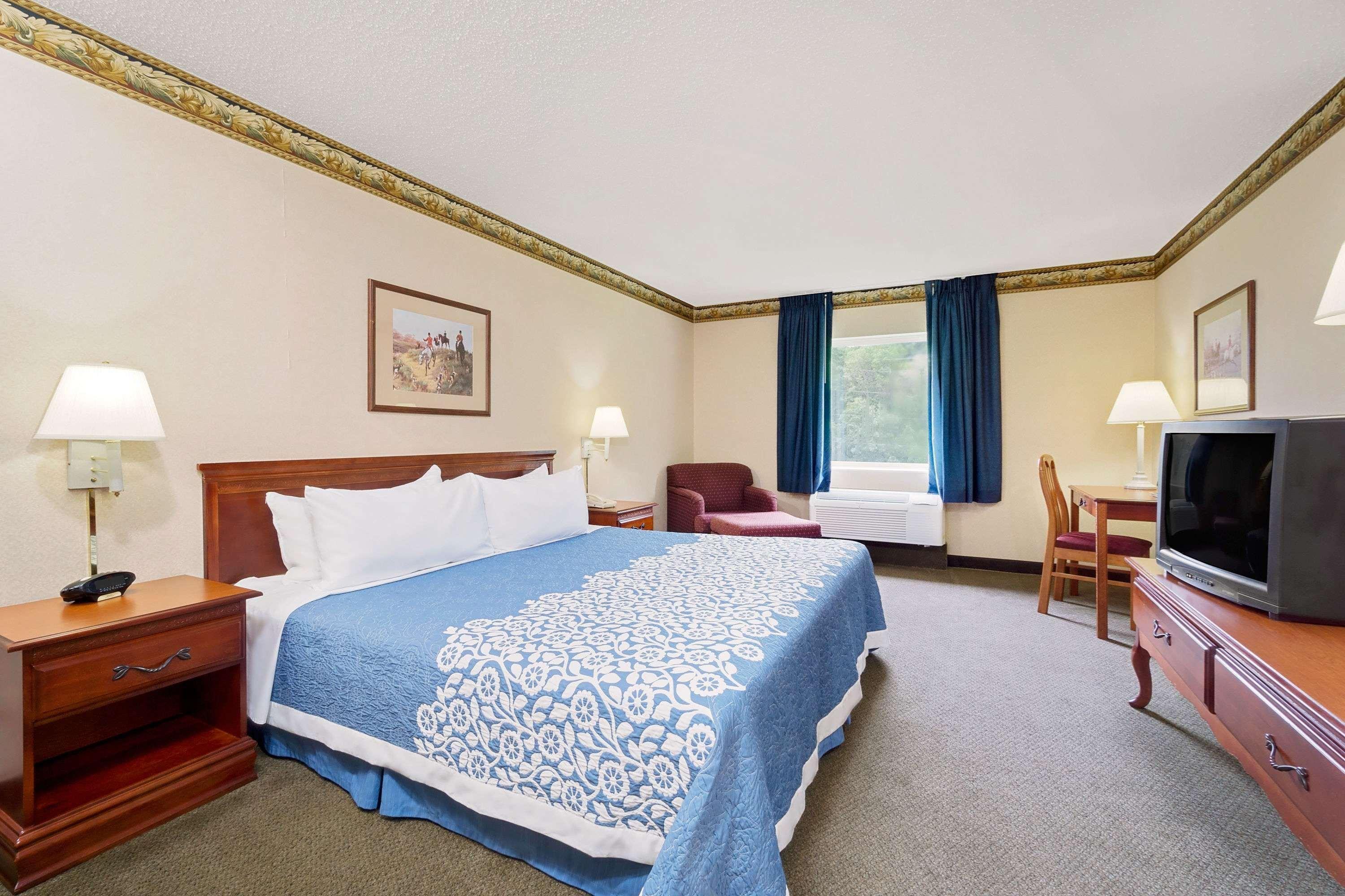 Magnuson Hotel West Liberty Εξωτερικό φωτογραφία
