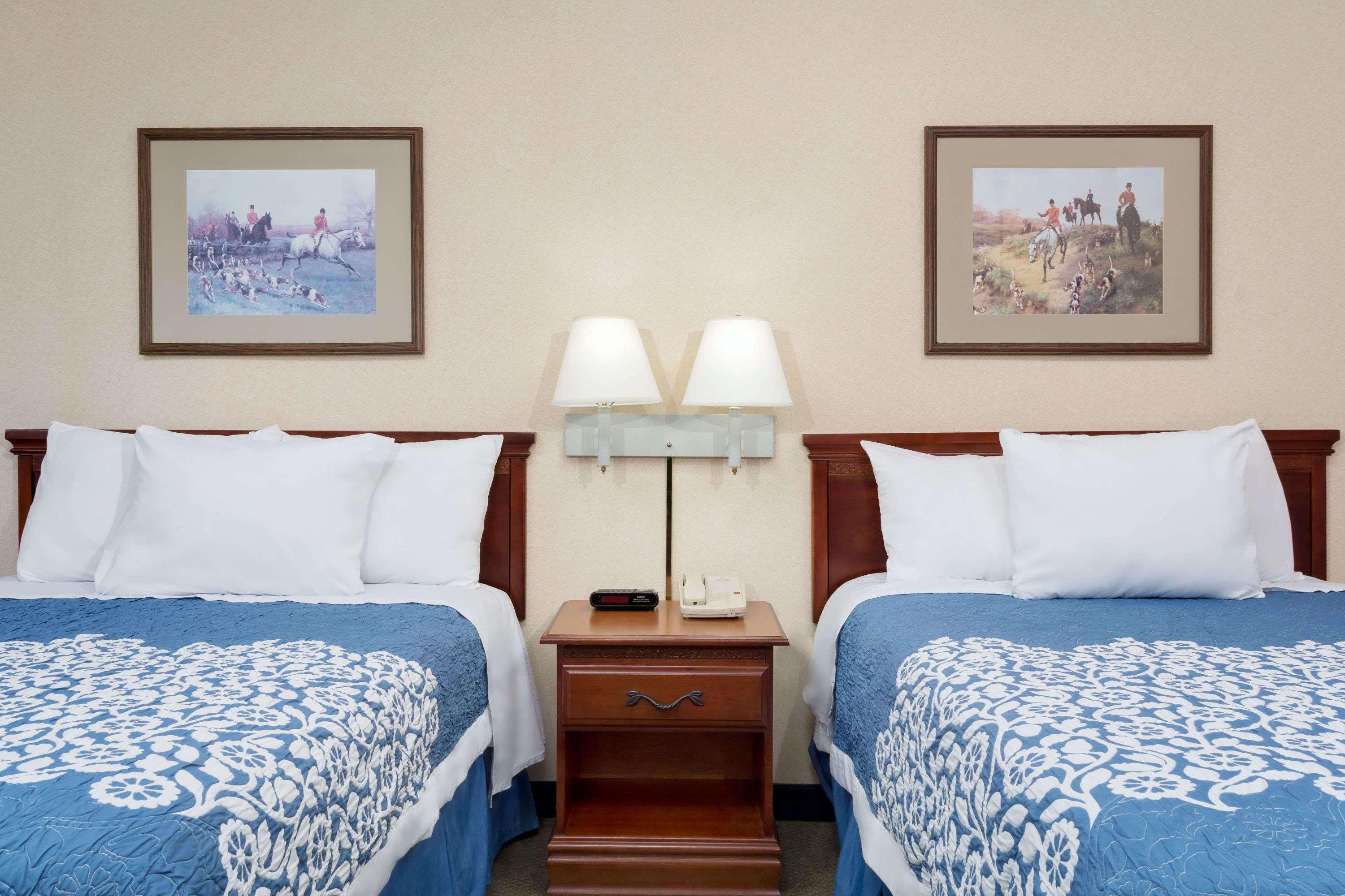 Magnuson Hotel West Liberty Εξωτερικό φωτογραφία