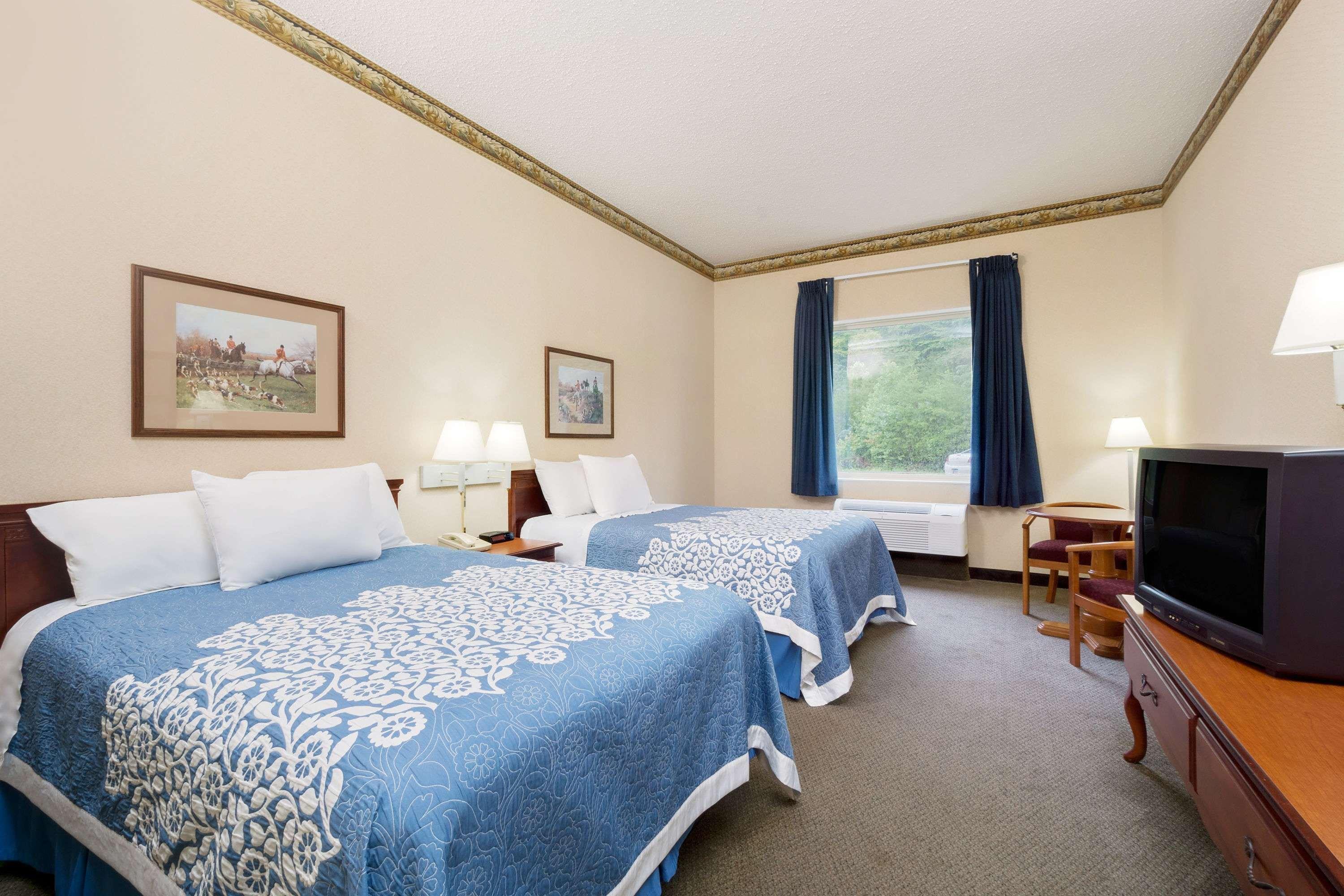 Magnuson Hotel West Liberty Εξωτερικό φωτογραφία