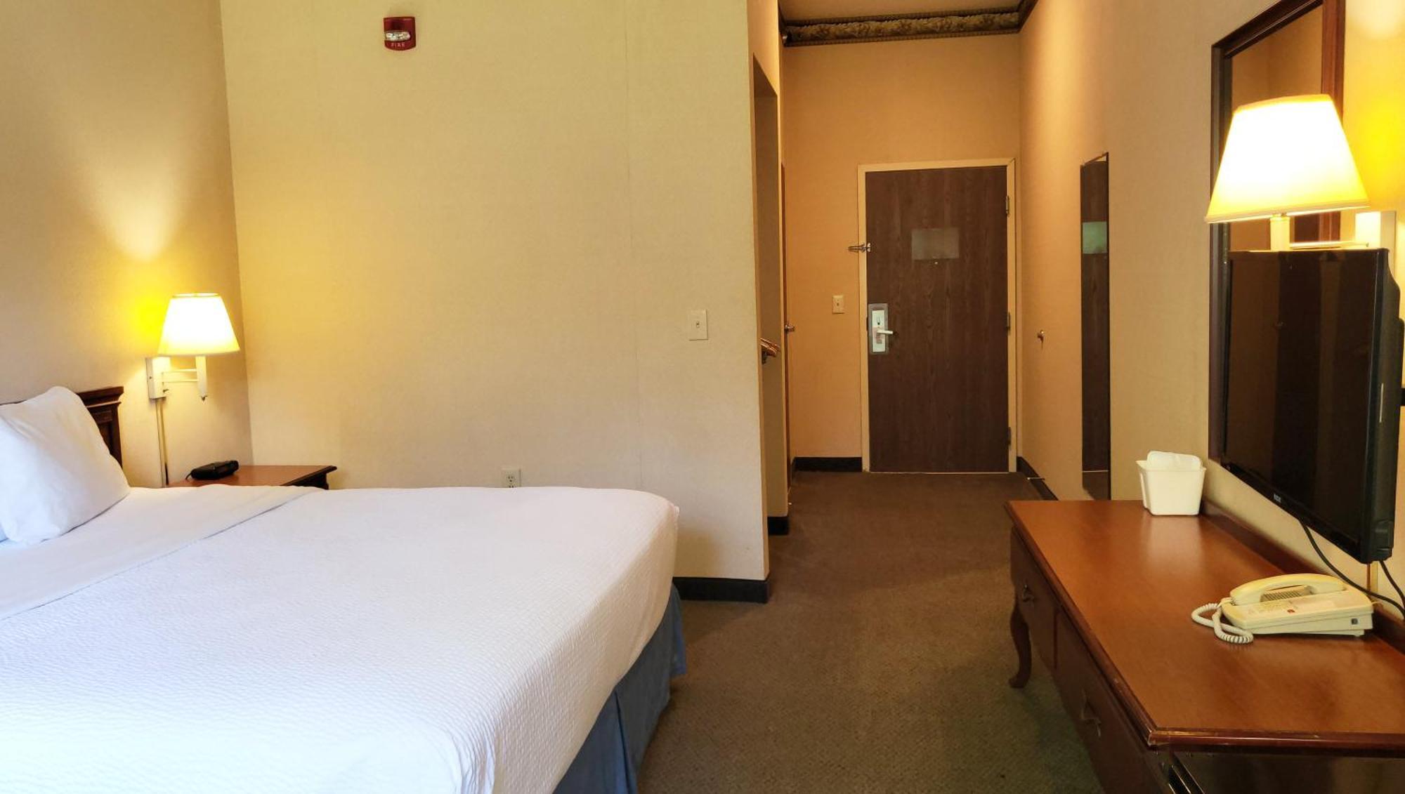 Magnuson Hotel West Liberty Εξωτερικό φωτογραφία