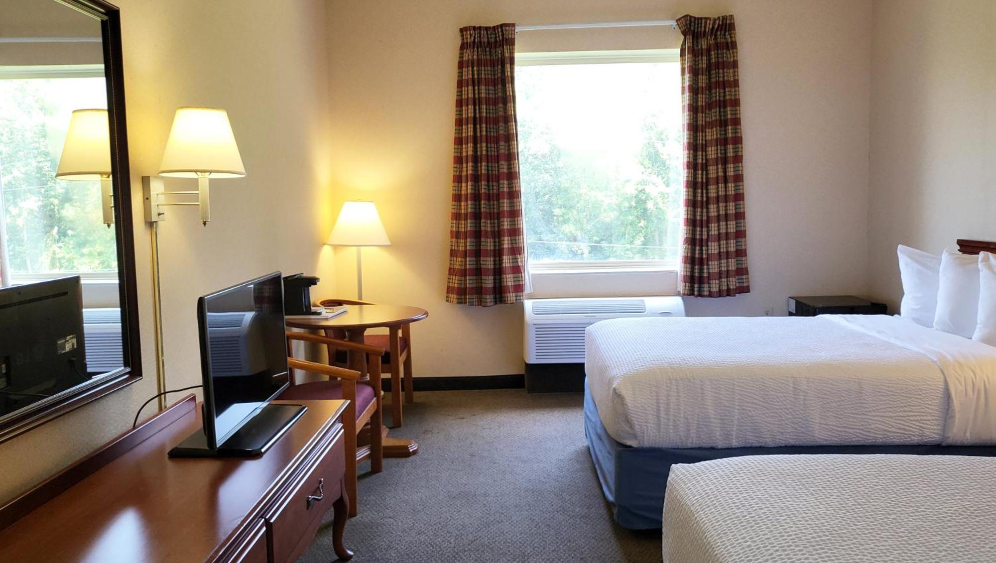 Magnuson Hotel West Liberty Εξωτερικό φωτογραφία